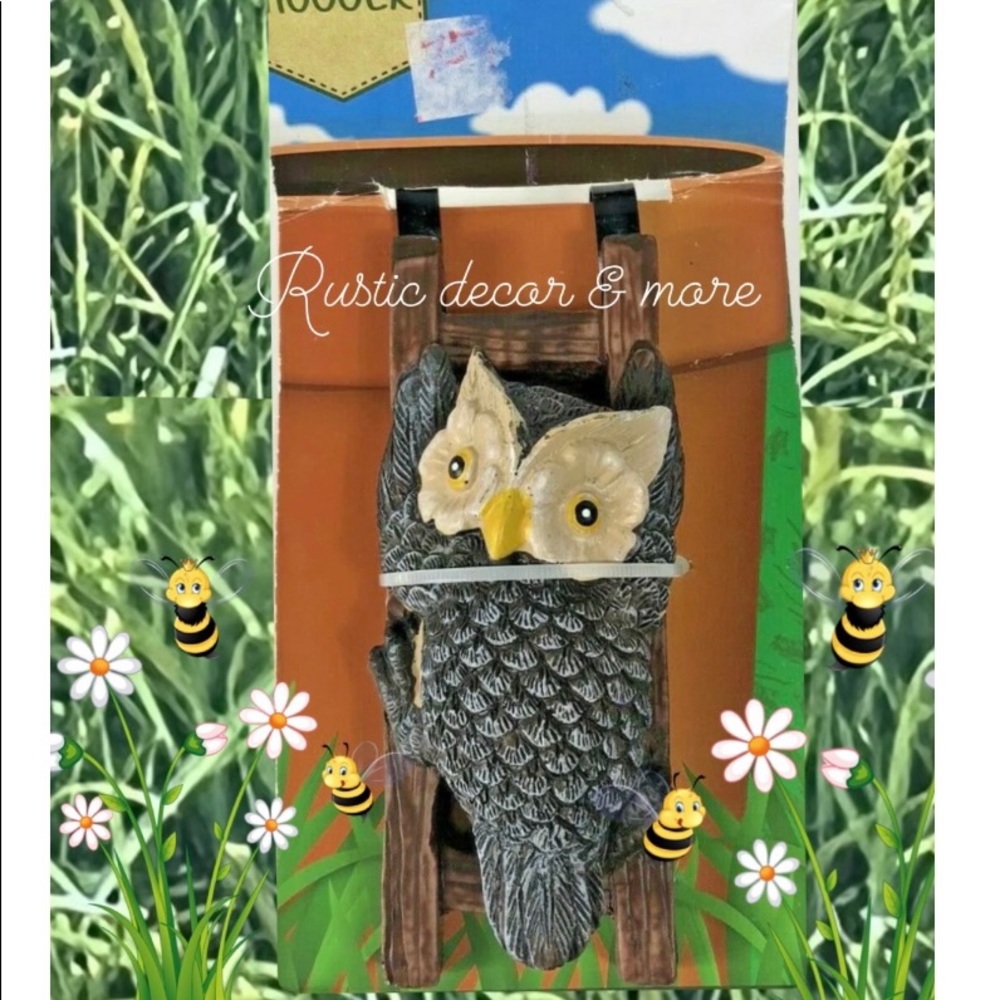 Farmhouse Owl  Flower Pot Hugger